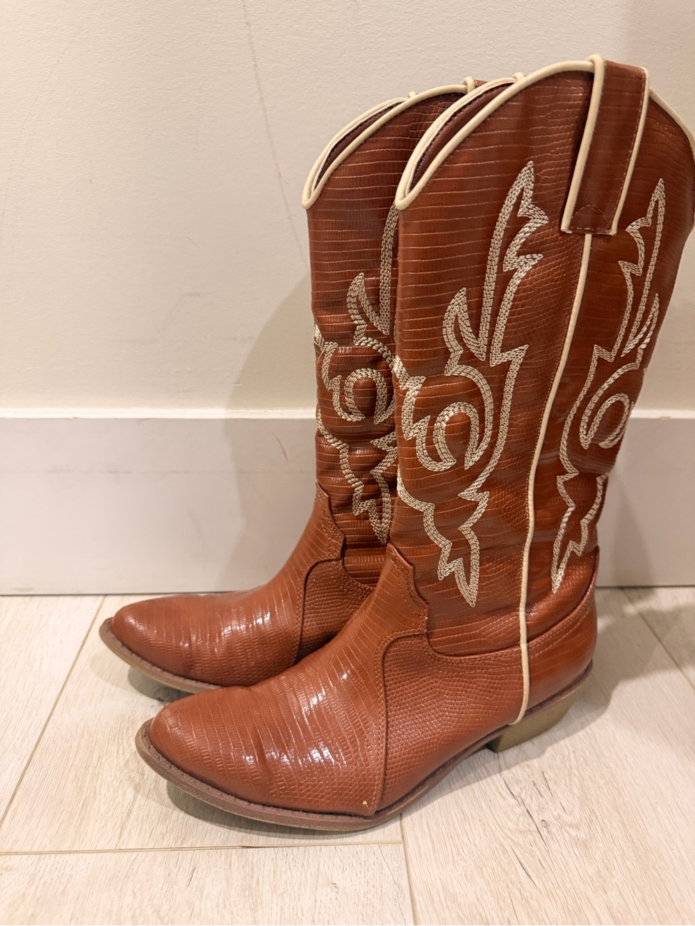 Coconuts by Matisse Tan Brown Western Embroidered Heeled Boots